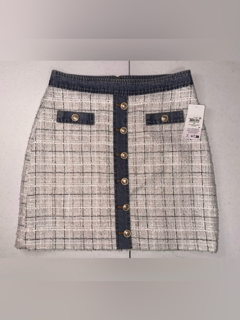NWT | Guess | White Tweed Mini Skirt with Dark Blue Trim